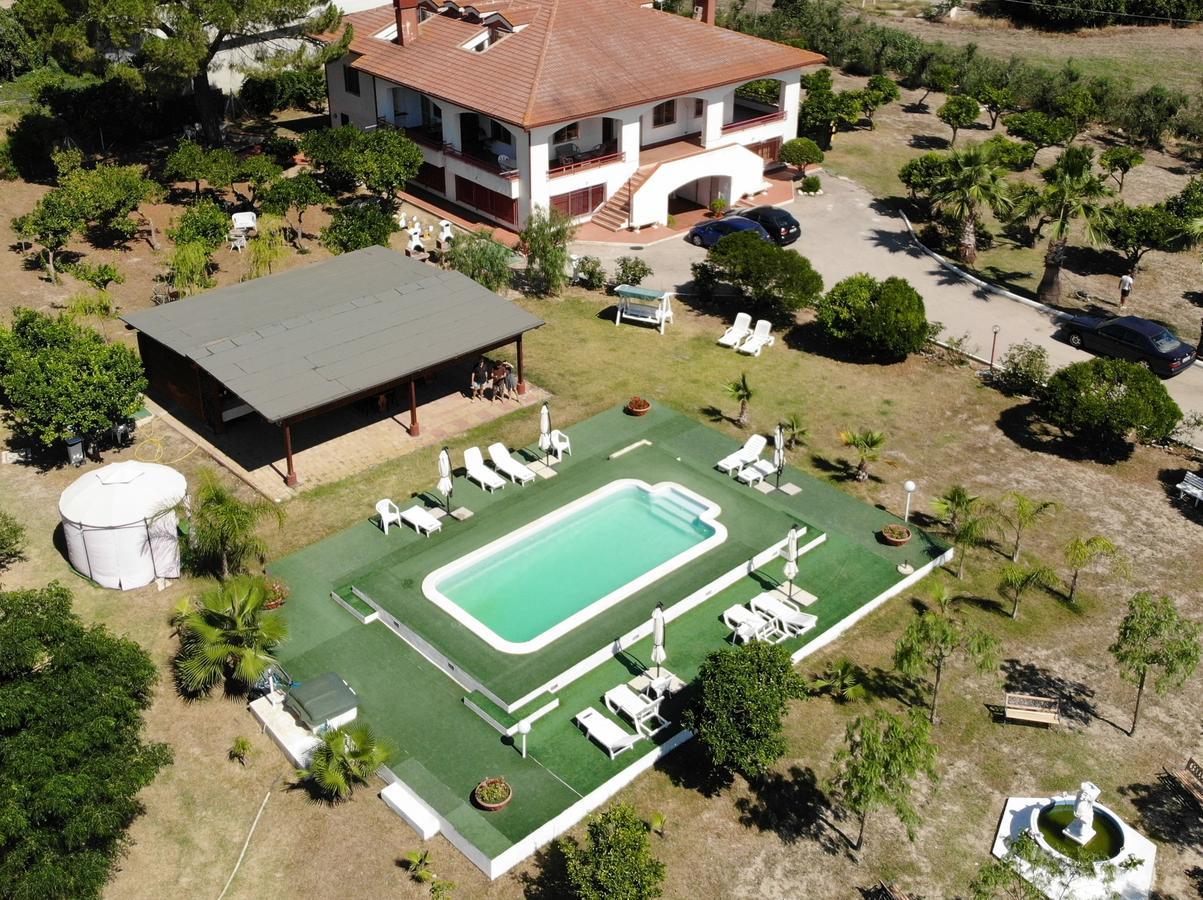 B. & B. Villa Giada Marina di Ginosa ภายนอก รูปภาพ